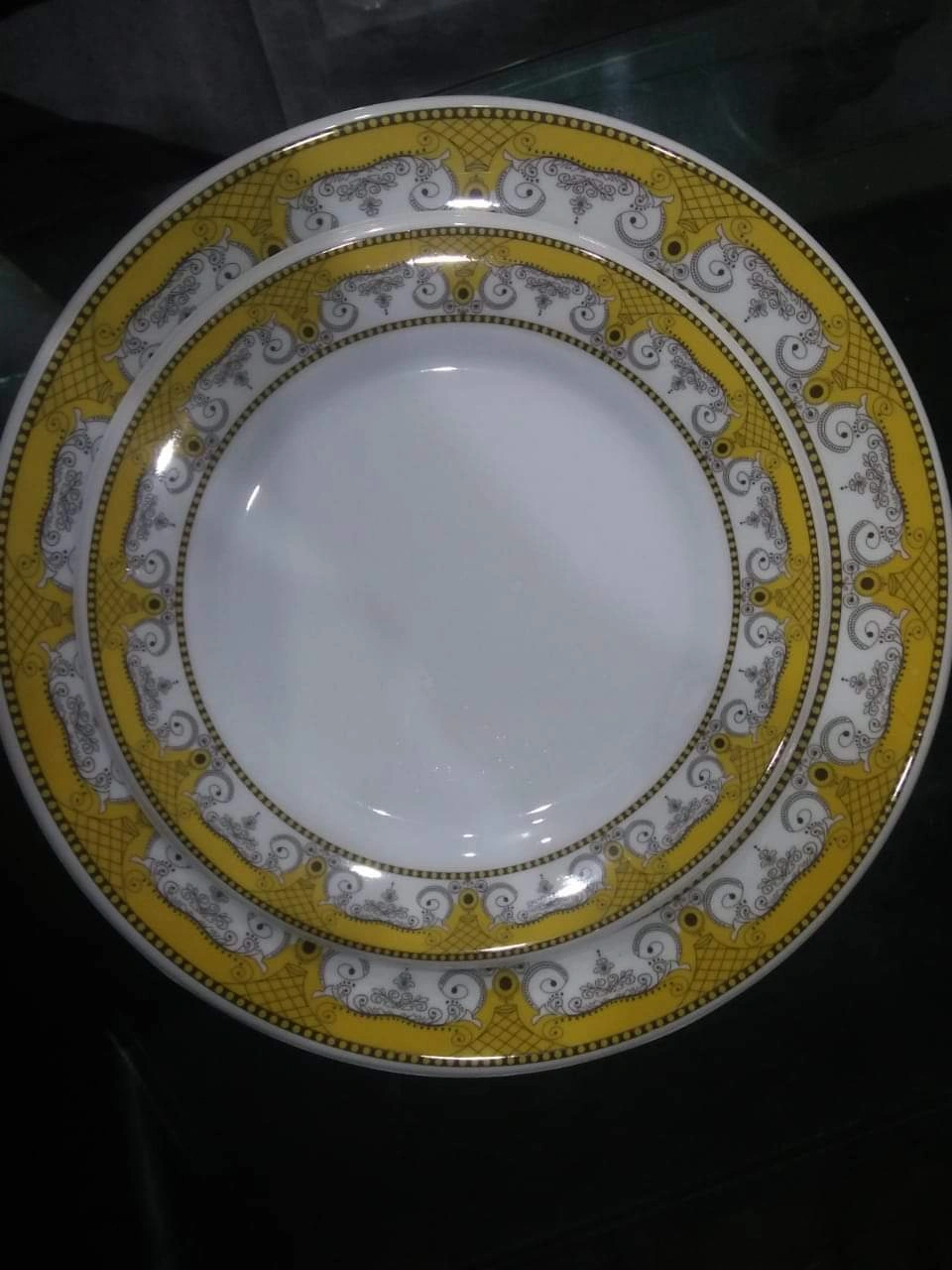 Crockery Set