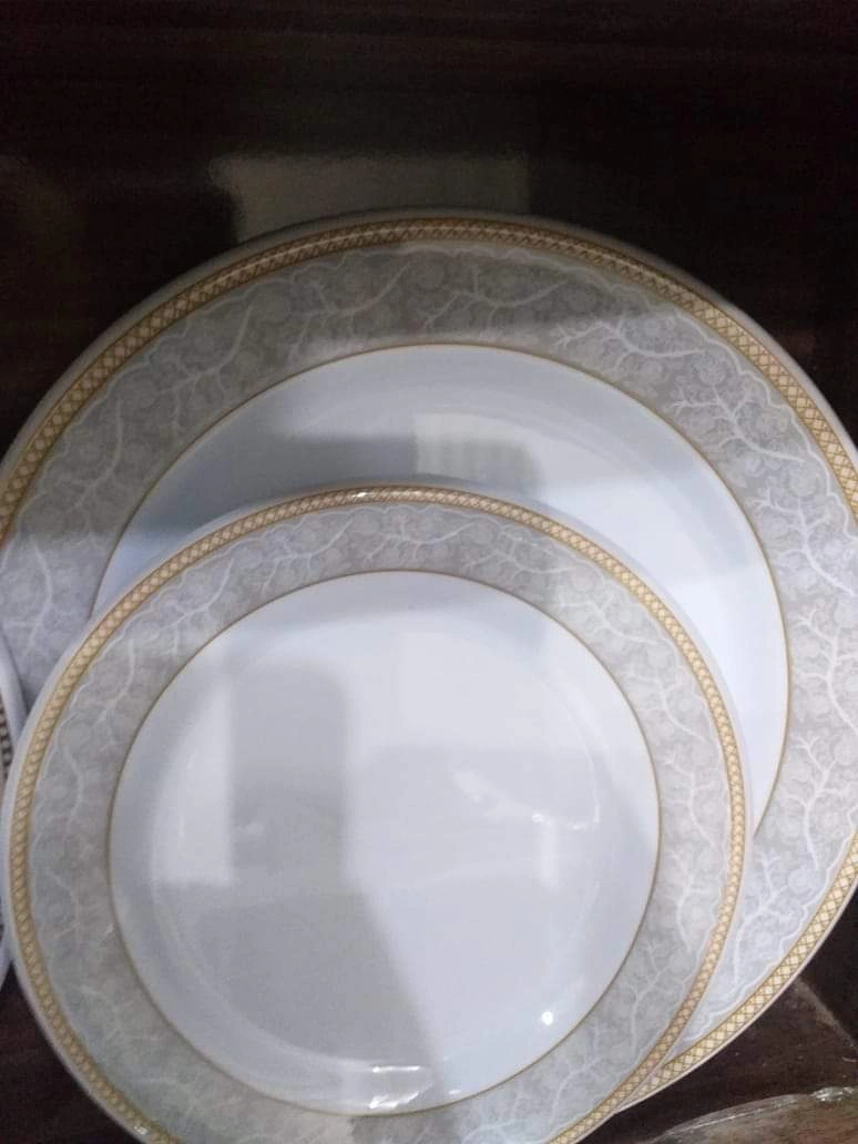 Crockery Set